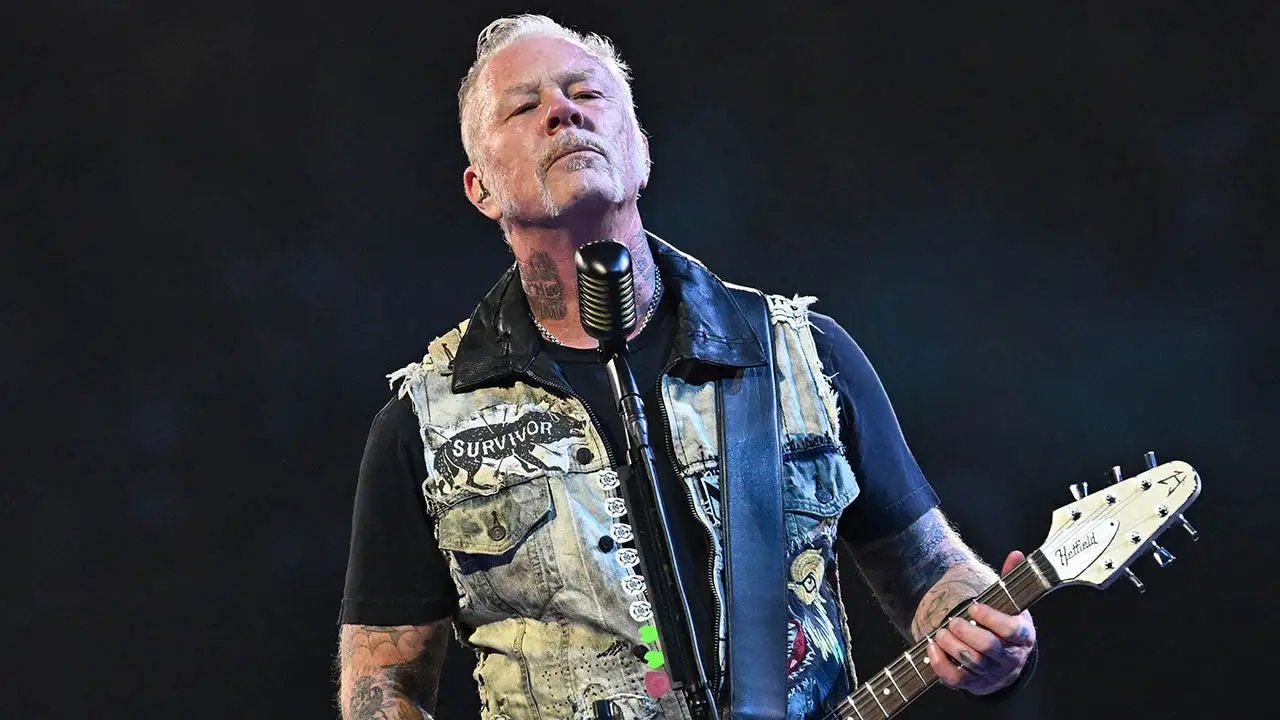 Metallica frontman James Hetfield blasts entertainers pushing political agendas at concerts