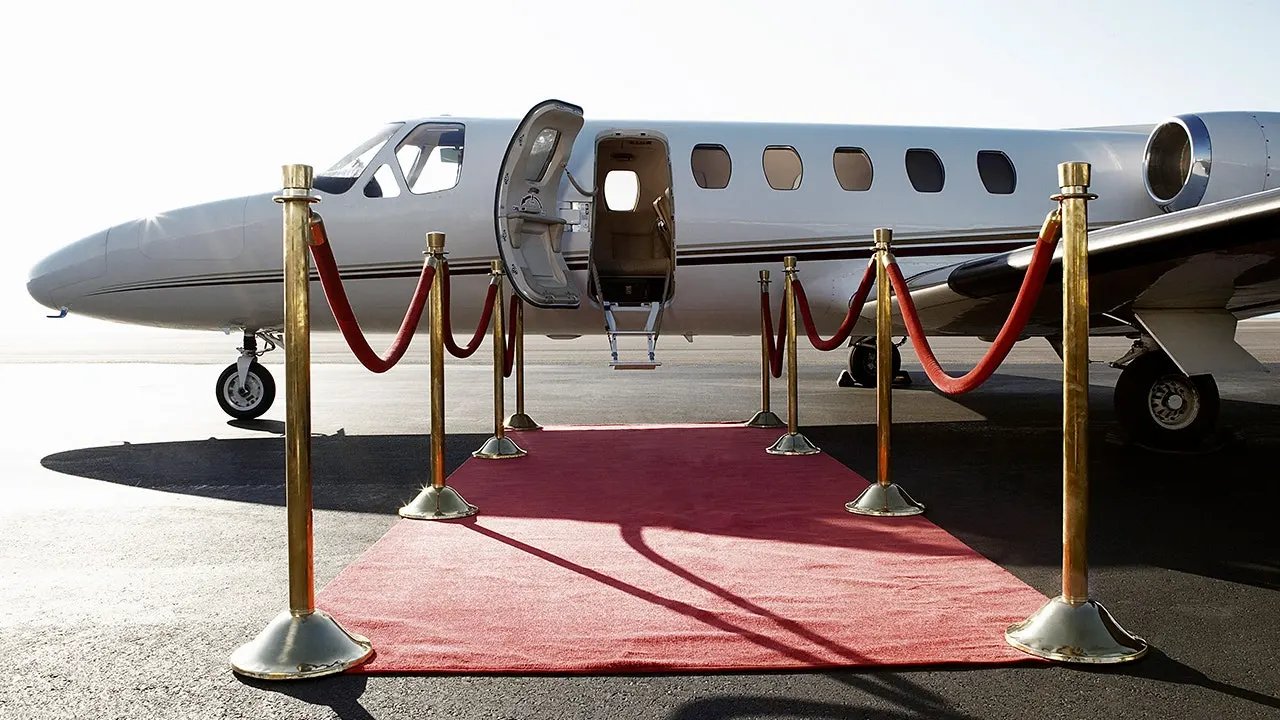 Reddit users reveal 'rich people' habits they tried once and could never go back from