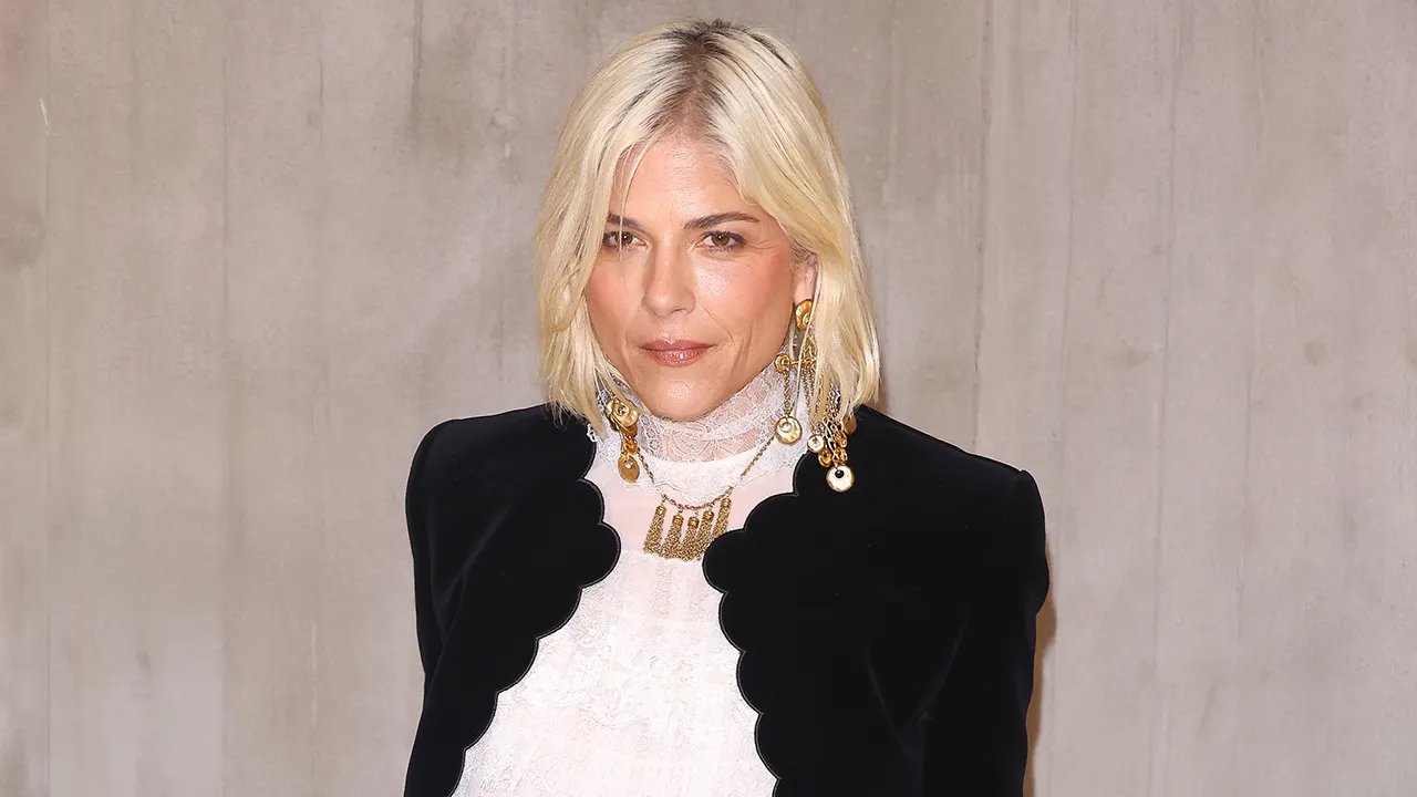Selma Blair arrested after in-flight incident