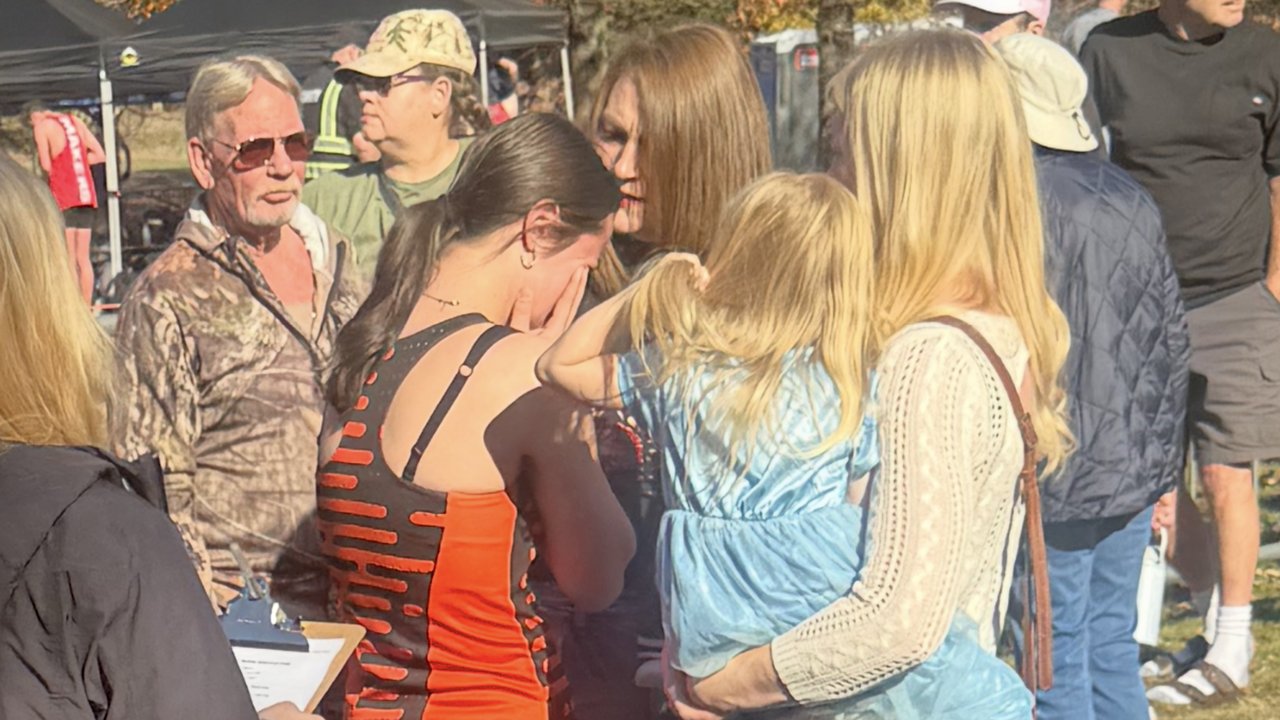 Washington high school girl walks off starting line alone in protest of trans runner, ending her season